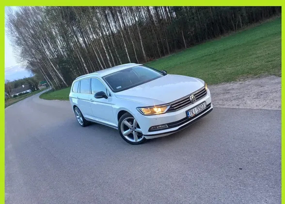 samochody osobowe Volkswagen Passat cena 54900 przebieg: 193000, rok produkcji 2015 z Boguszów-Gorce